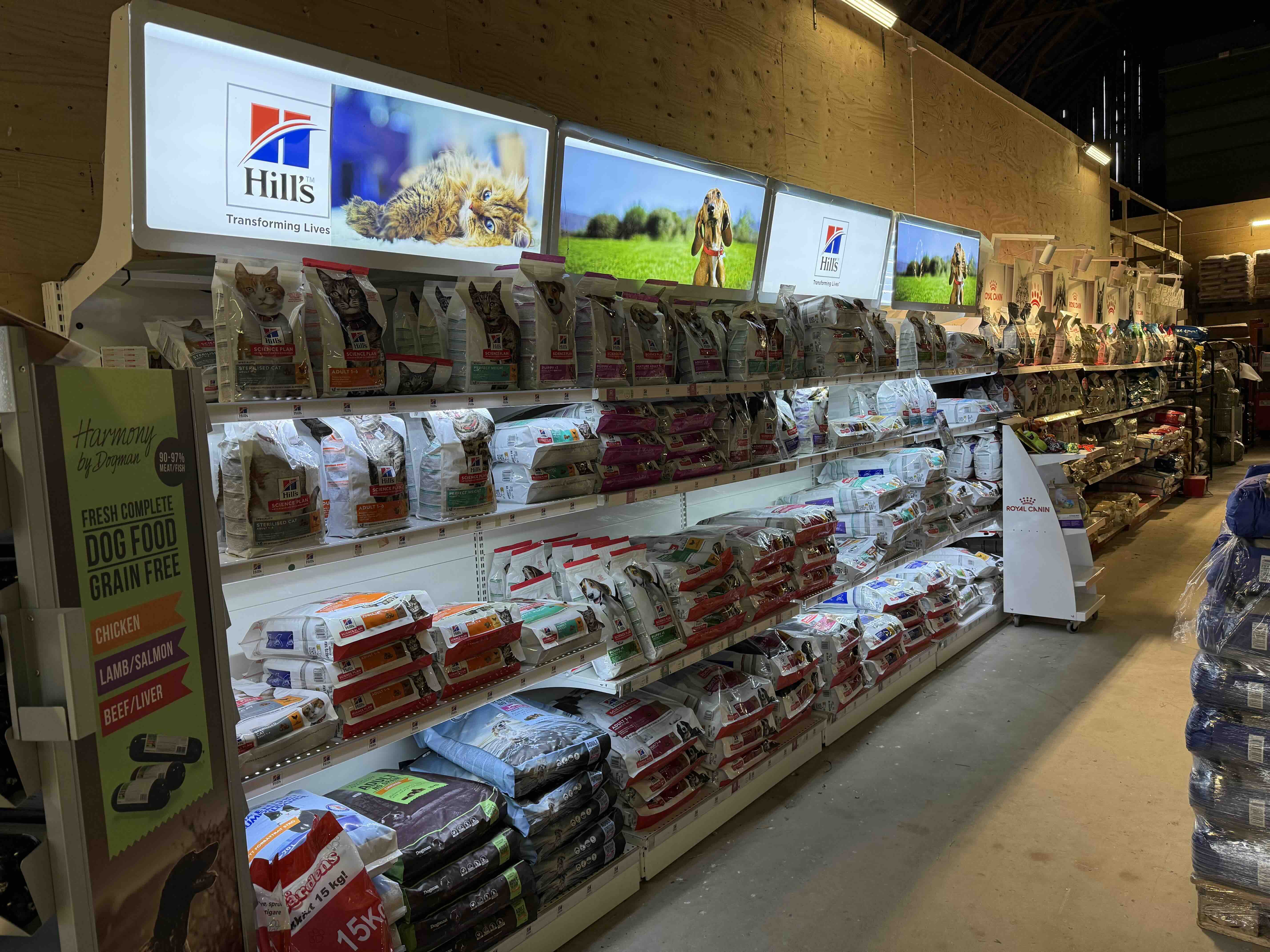 Grimor i arbete i skogsbryn