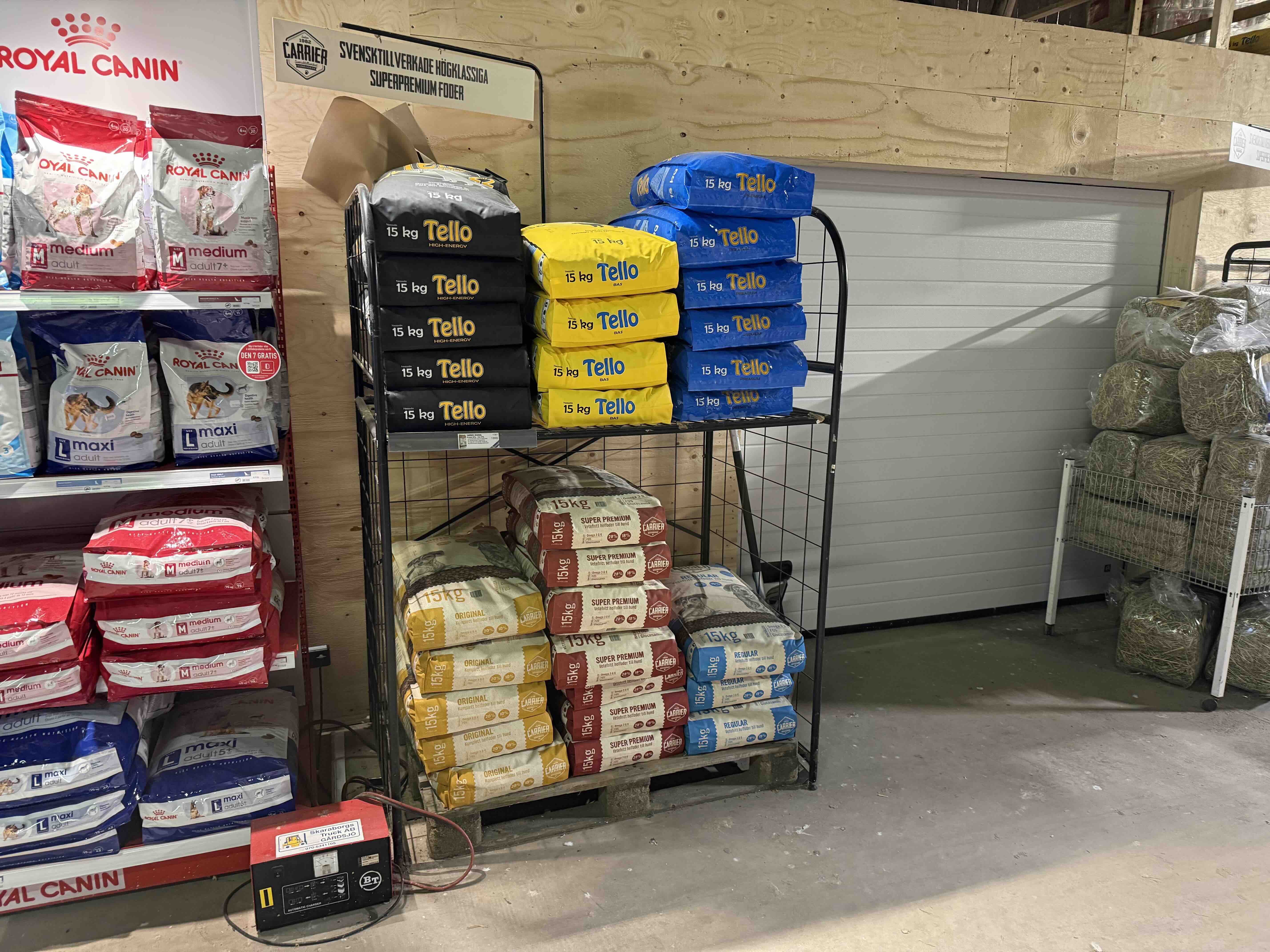 Grimor i arbete i skogsbryn